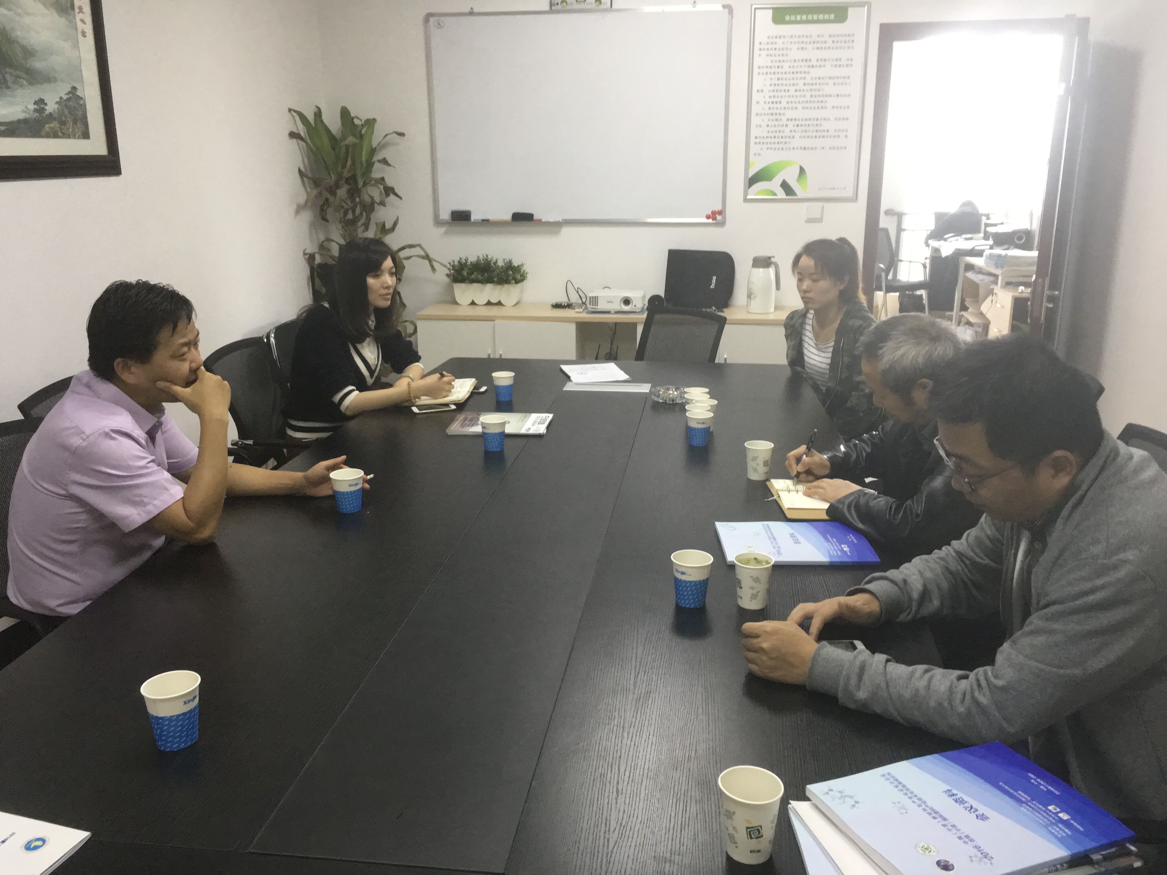 宁海县汽车橡胶零部件协会一行拜访我商会